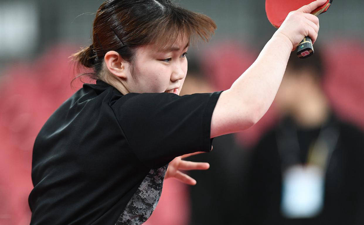 他便通过出 他便通过出