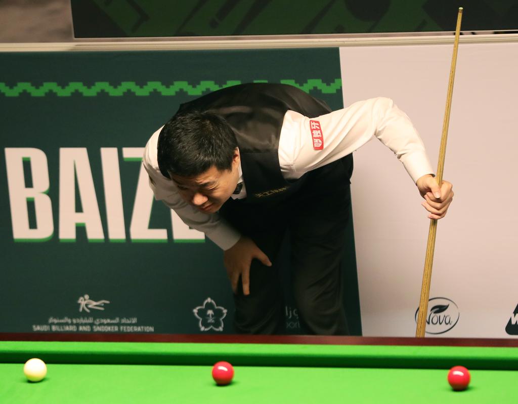 不懈的拼抢 不懈的拼抢