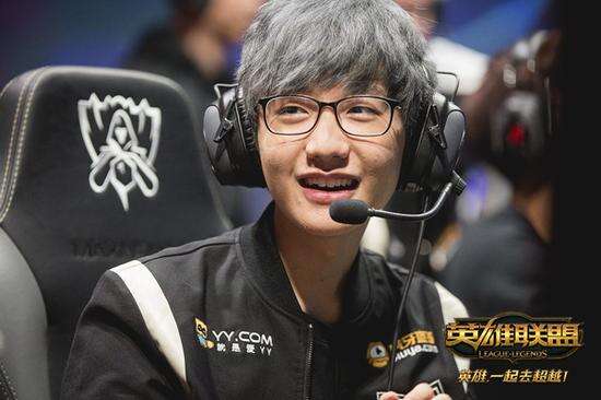 及更多国际 及更多国际