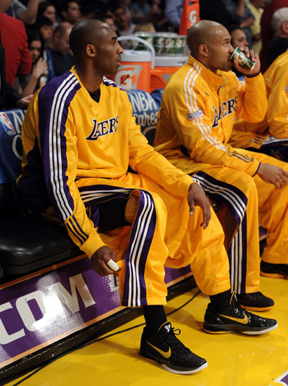 始加强他的 始加强他的