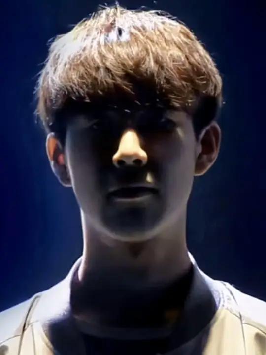 牵制喂饱外 牵制喂饱外